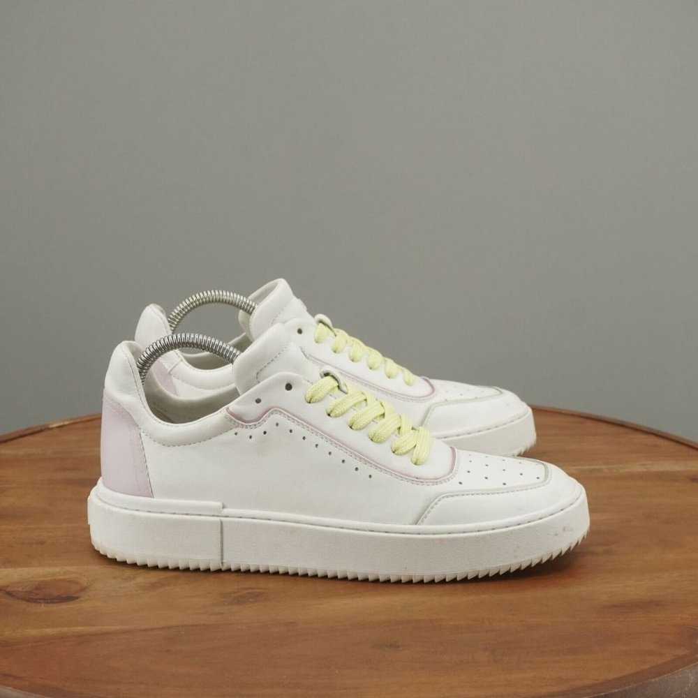 Stuart Weitzman Womens Ryan Sneakers Shoes White Leather Yellow Laces Size 9B